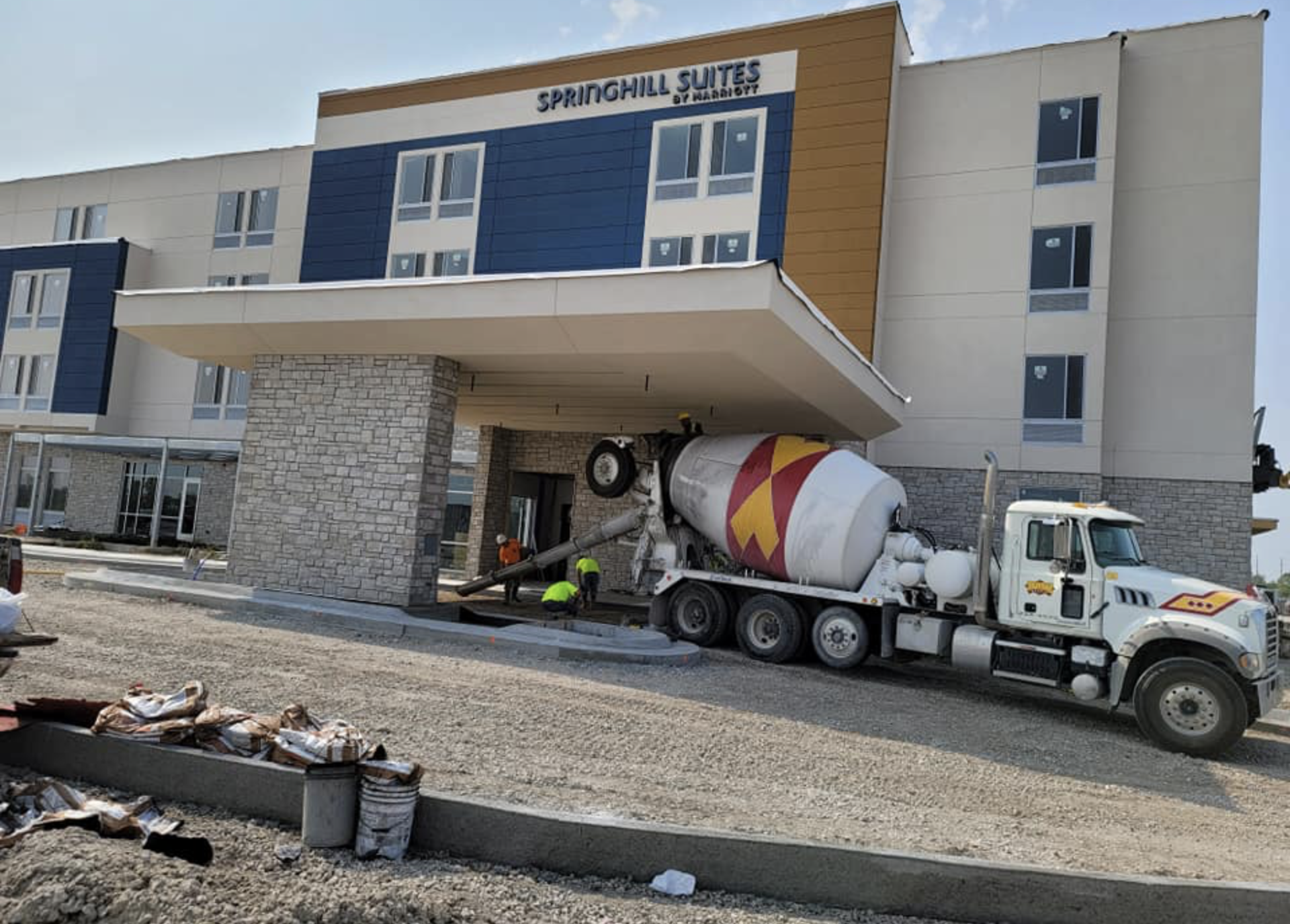 Parking Lot & Driveway